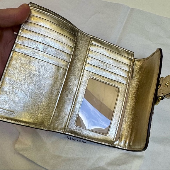 Coach almost vintage Silvery Gold Metallic whipstitch buckle wallet NWOT ⭐️🩶 - Picture 3 of 9